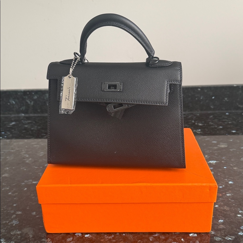 Elegant Black Mini Bag